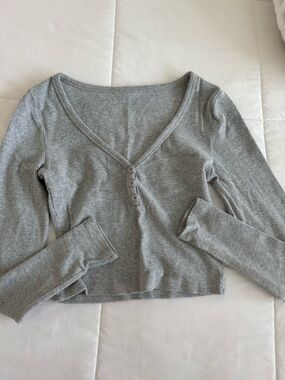 Edikted Gray Ribbed V-Neck Button Long Sleeve Top